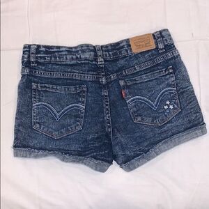 Levi’s shorty short  